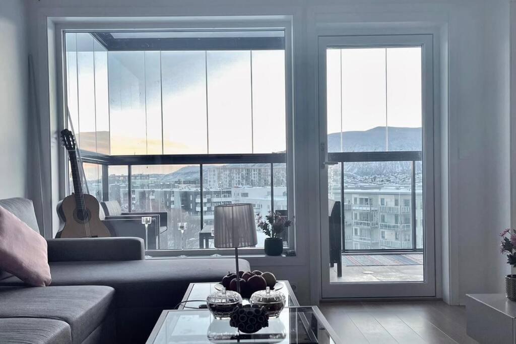 New Magnificent View Apartment Near The Centre Tromsø Exteriör bild